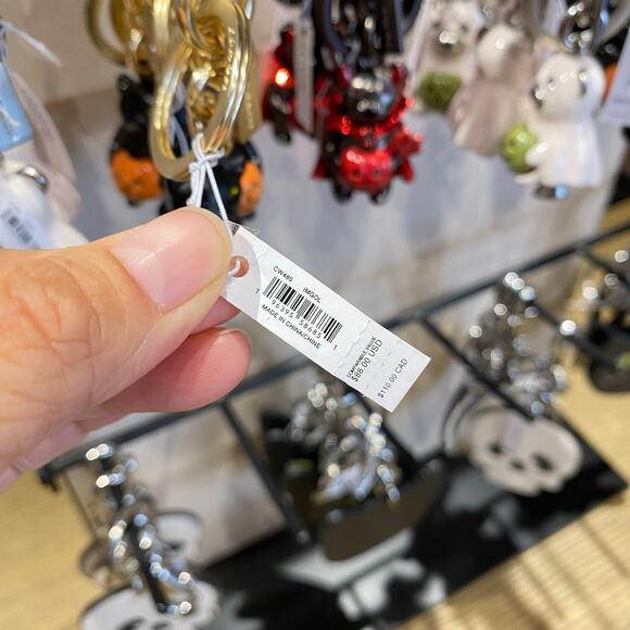 COACH BLACK CAT WITH PUMPKIN KEY CHAIN/BAG CHARM CW480 - Picture 3 of 4